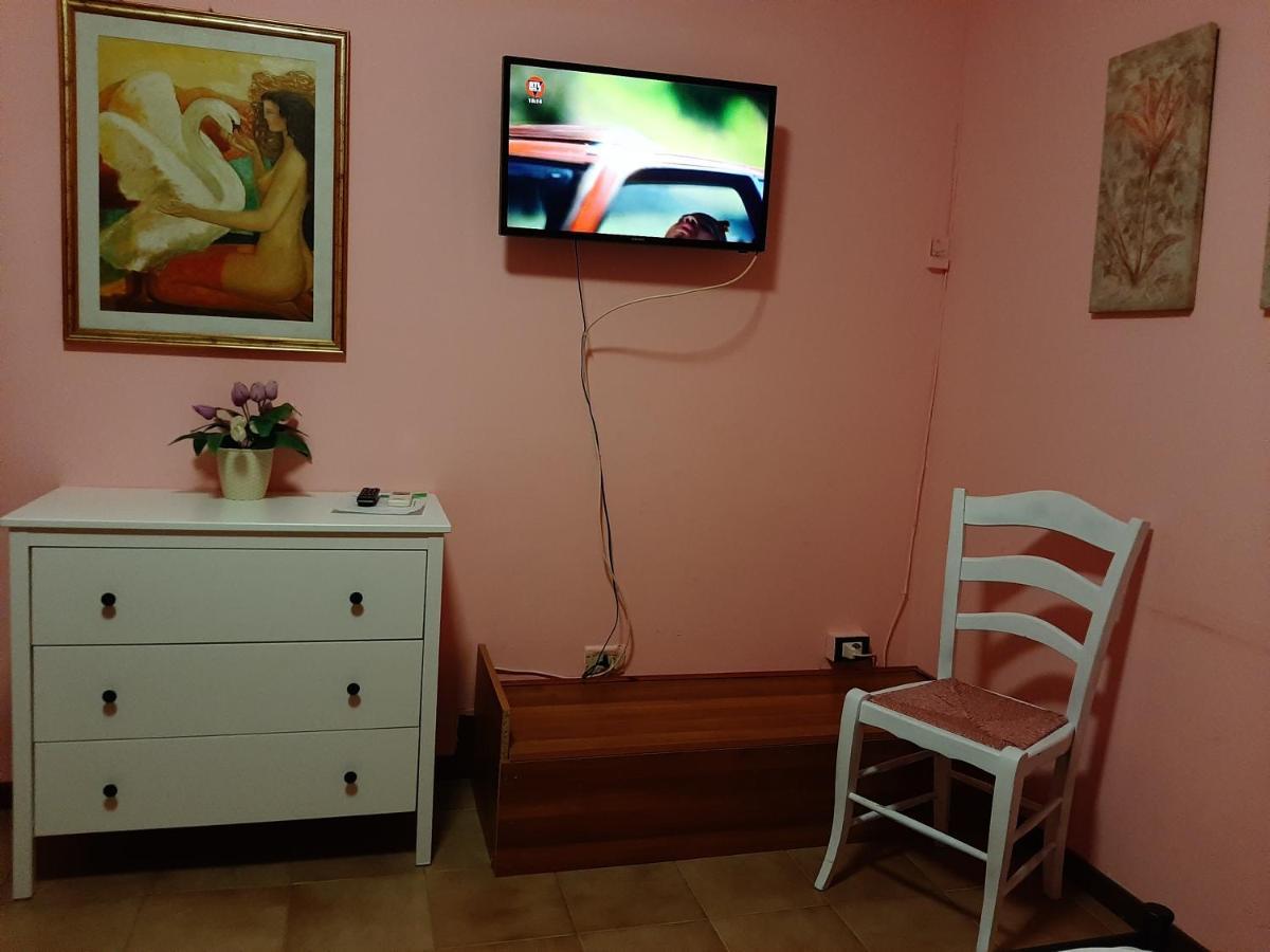 San Nicolo House Bed and Breakfast Aci Catena Exteriör bild