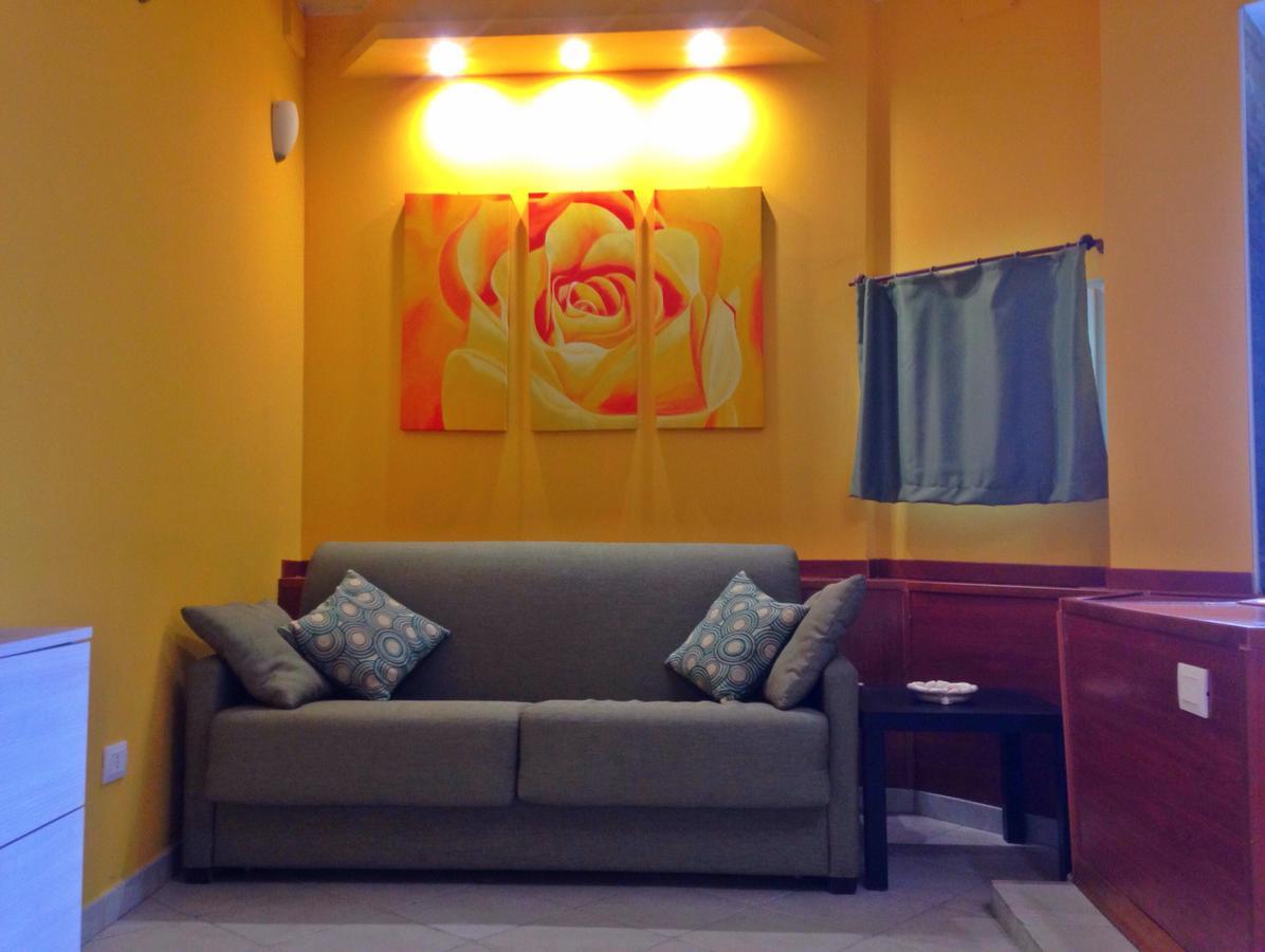 San Nicolo House Bed and Breakfast Aci Catena Exteriör bild