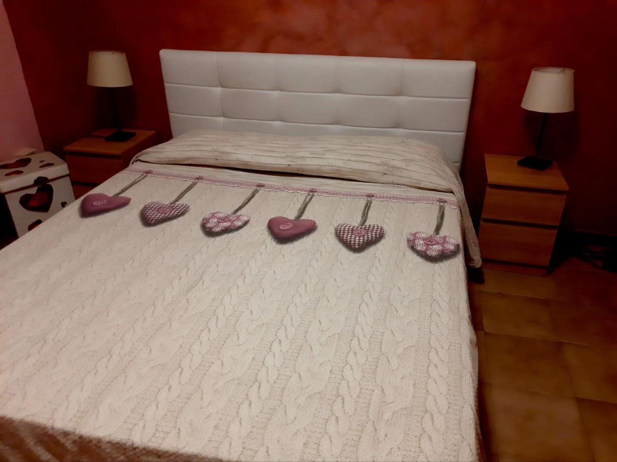 San Nicolo House Bed and Breakfast Aci Catena Exteriör bild